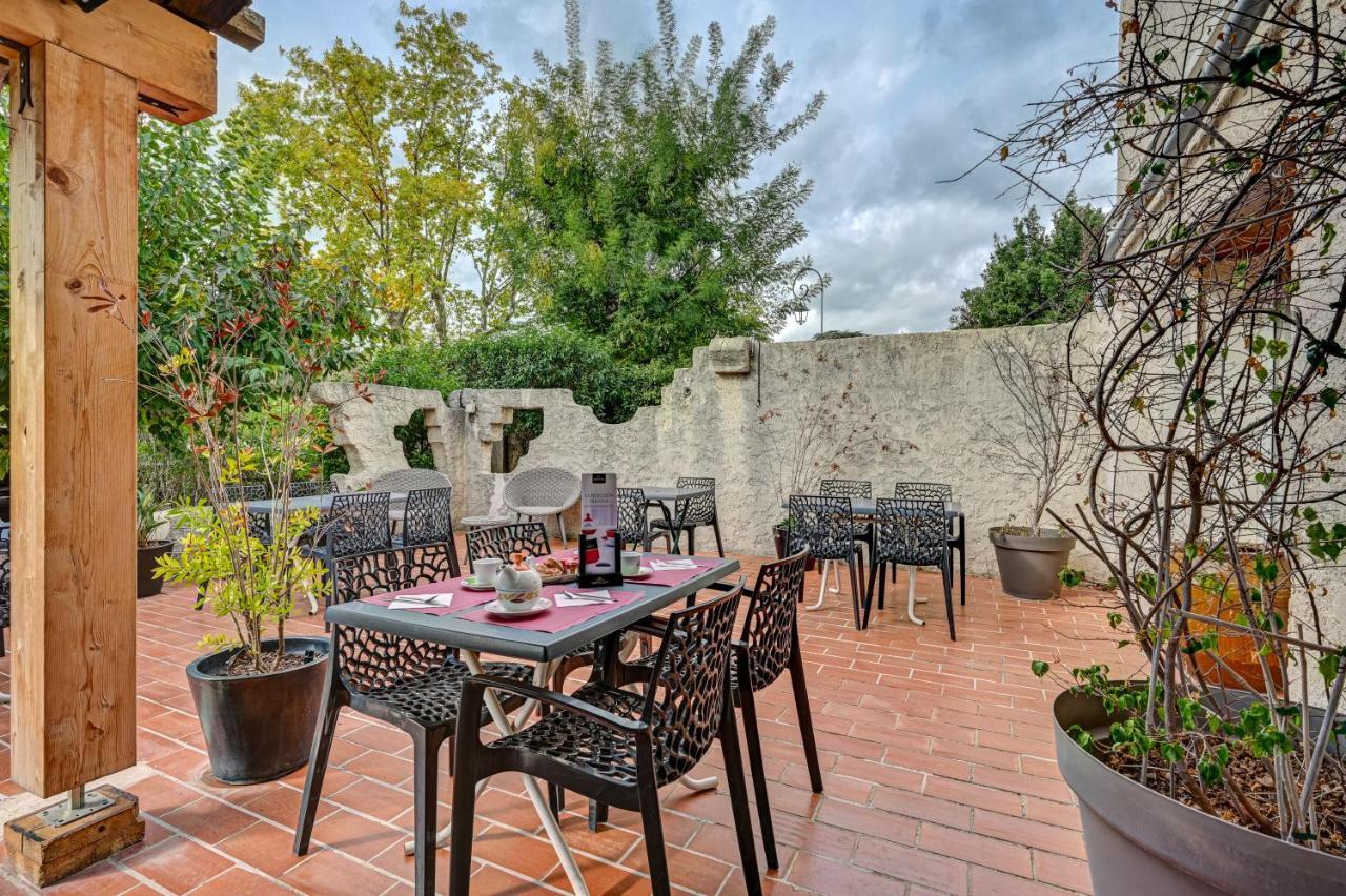 Le Provence Hotel